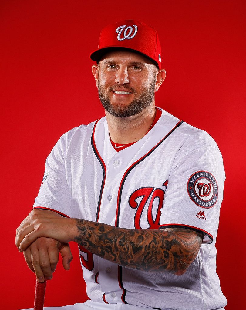 How tall is Matt Adams?